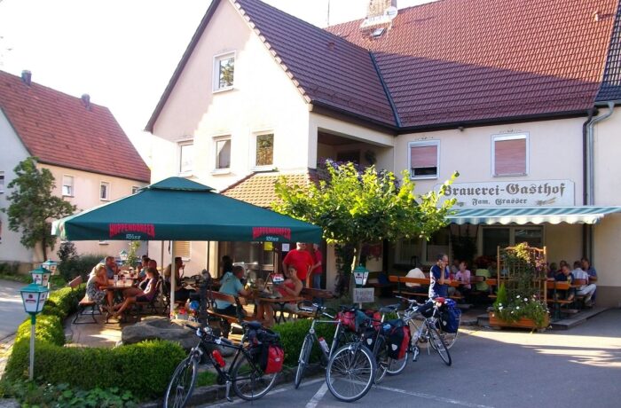 Grasser, Huppendorf
